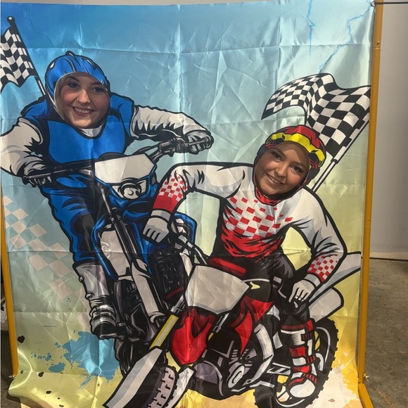 Checkered birthday party decor bundle - Picture 5 of 7